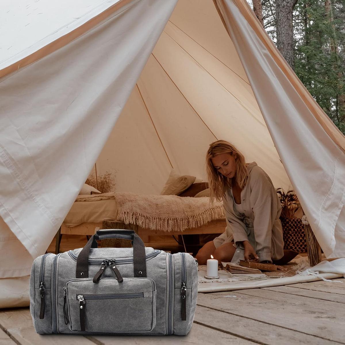 Expandable Travel Duffle Bag with 40–50L Capacity