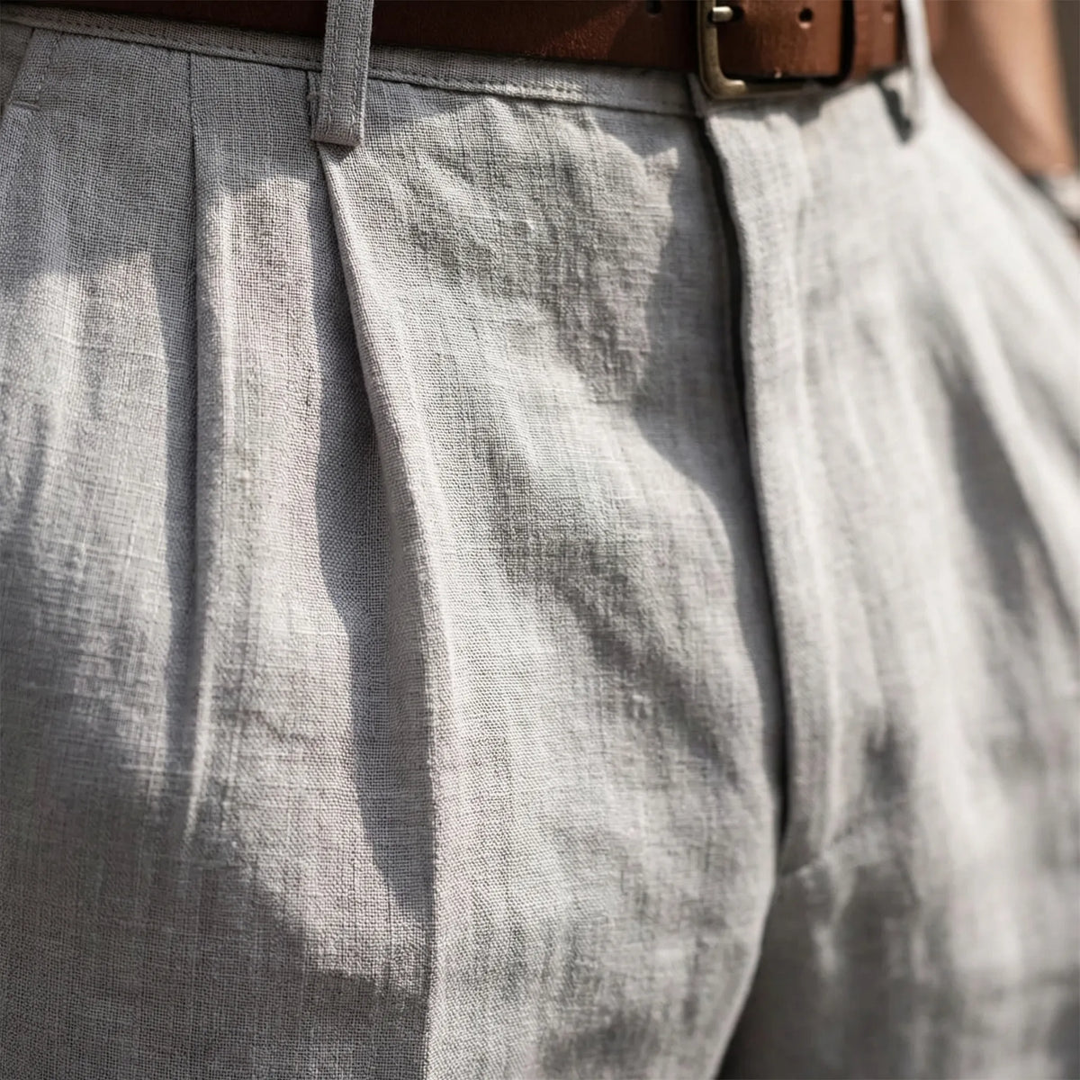 Men's Pleated Straight-Leg Trousers
