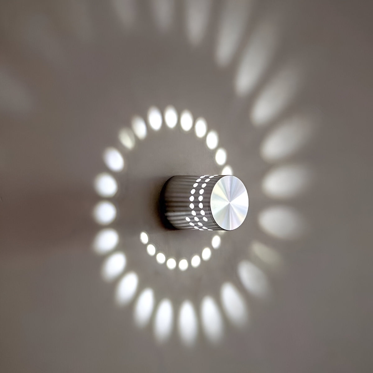 Colorful Spiral Cylinder LED Wall Light – Modern Indoor Lighting