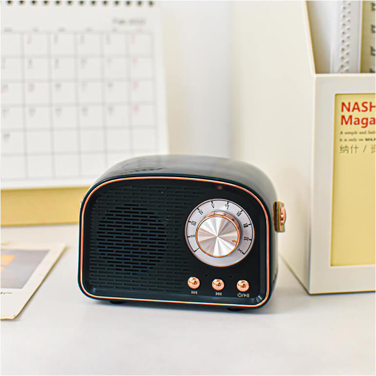 Retro-Style Portable Bluetooth Speaker with High-Quality Sound and Long Battery Life – Compact and Stylish Design
