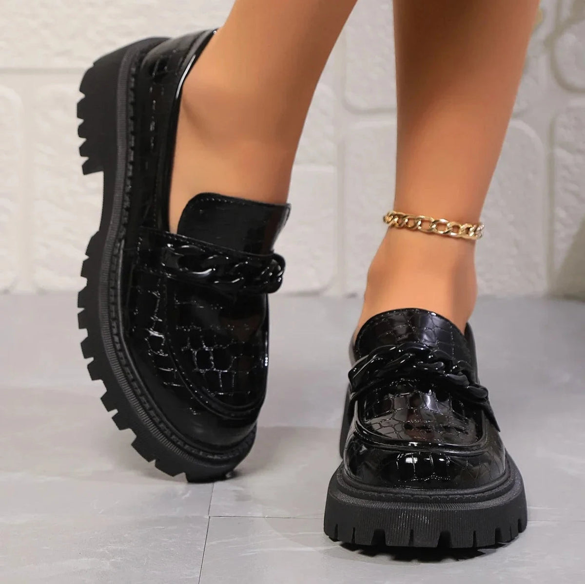 Women's Chunky Lug Sole Slip-On Loafers