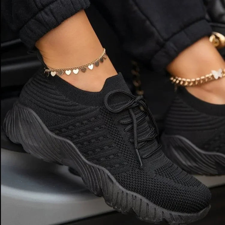 Women's Lightweight Breathable Sneakers with Everyday Comfort and Versatility